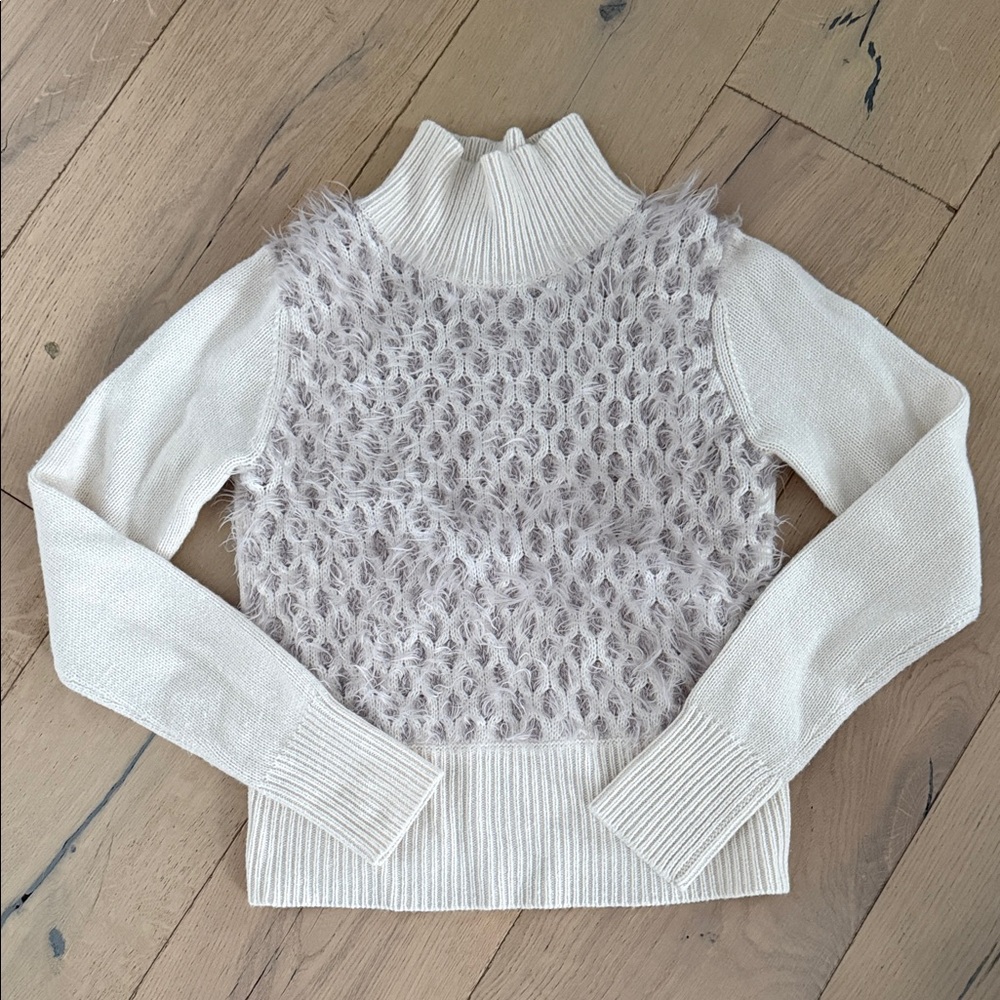 Autumn Cashmere Cream and Gray Textured Turtleneck Sweater